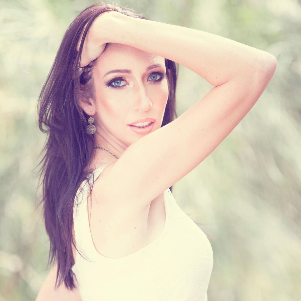 Meet your Posher, Elaina
